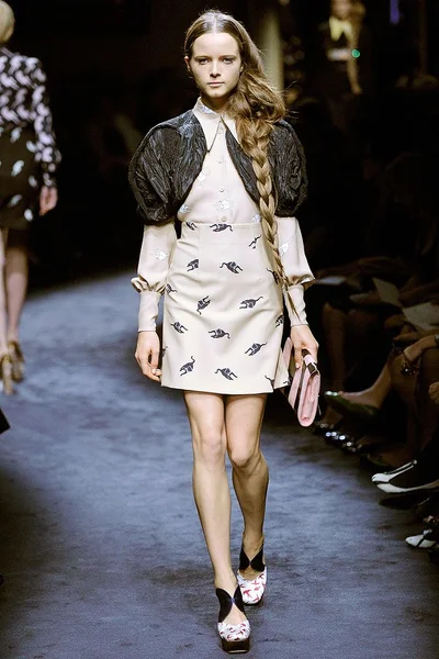 Look 25